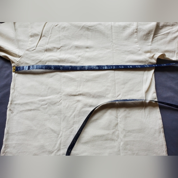 Flylac "Solo" Graphic White Cream Short Sleeve Crewneck Tee Shirt Size Small - Picture 6 of 7